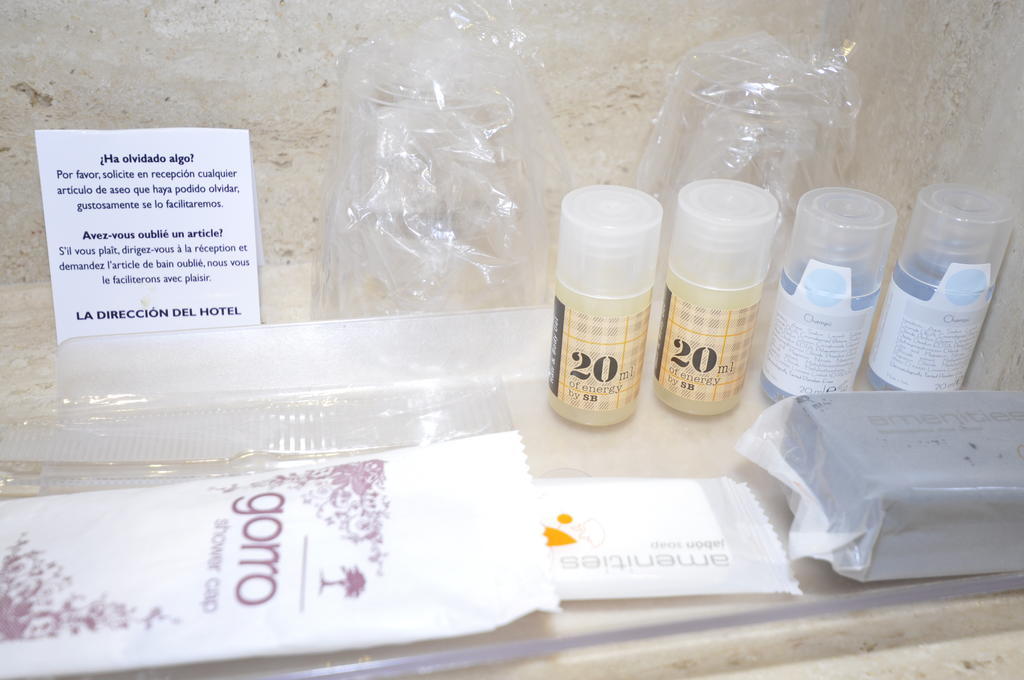 Hotel Palau De Girona Sant Julià De Ramis Pokój zdjęcie